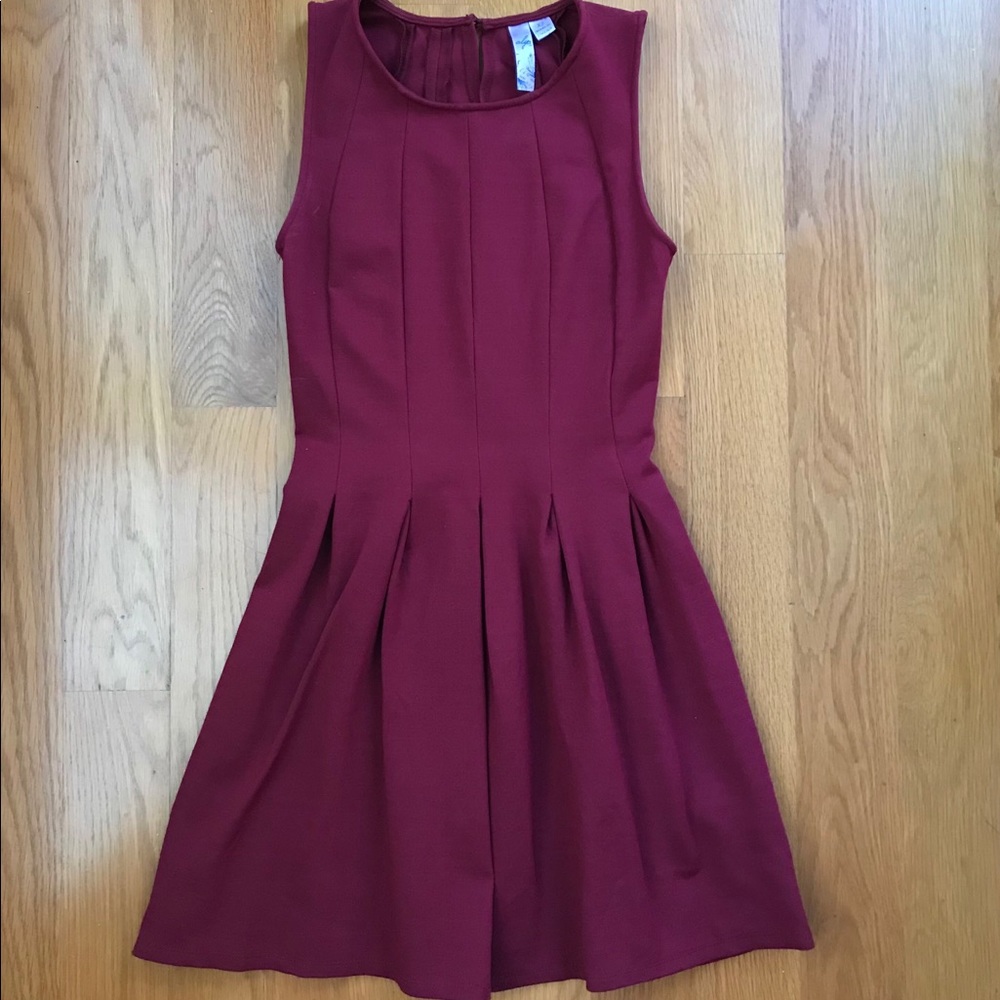 Francesca’s Alya Pleated Red Minidress, XS